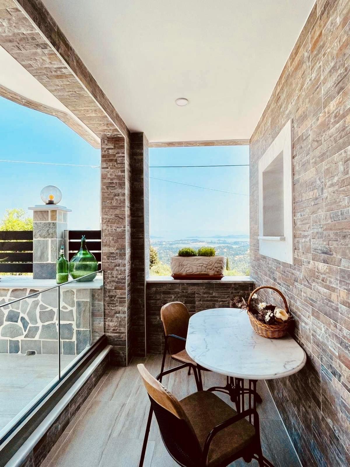 Iris Luxury House